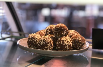 Fira chokladbollens dag med Fitnessfika & Lakritsfabriken!