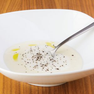 JORDÄRTSKOCKSSOPPA MED LAKRITS
